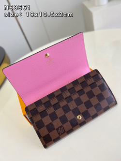 Louis Vuitton Sarah Wallet