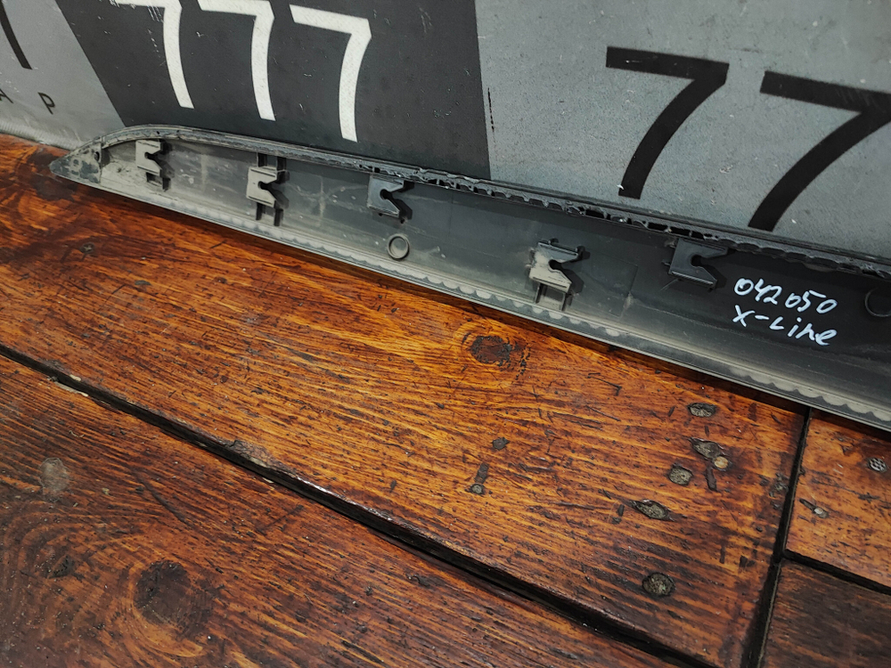 Накладка двери передней правой Kia Rio 4 X-Line 17-нв Б/У Оригинал 87712H0500