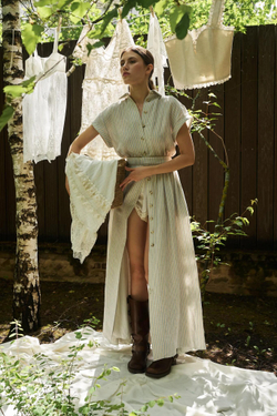 Платье-рубашка с поясом