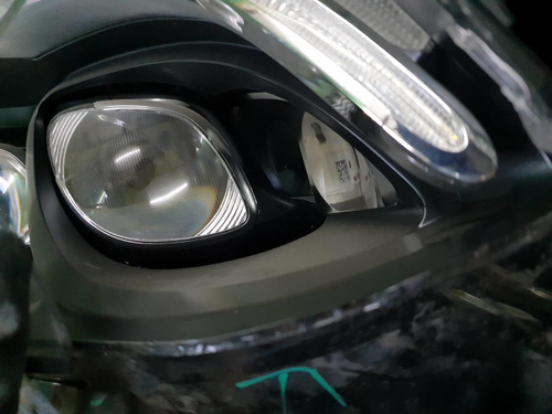 Битая Фара правая Mercedes GLC x253 (2015-2019) LED
