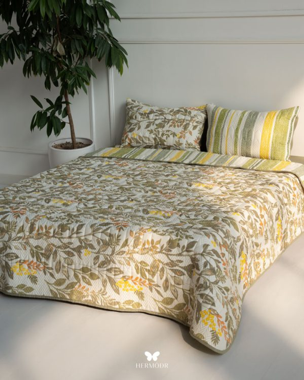 Комплект стеганного покрывала и 2 наволочек Kaj Double-Side Yellow Hermodr 130220319 Иран
