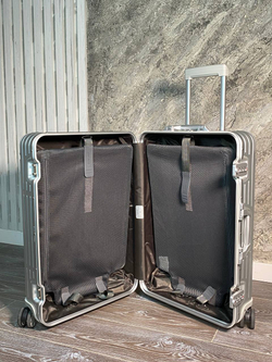 Чемодан Rimowa