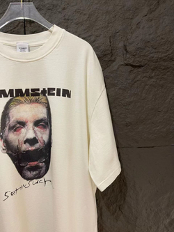 Футболка Vetements