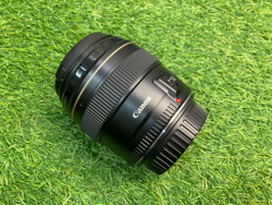 Canon EF 85mm 1.8 USM