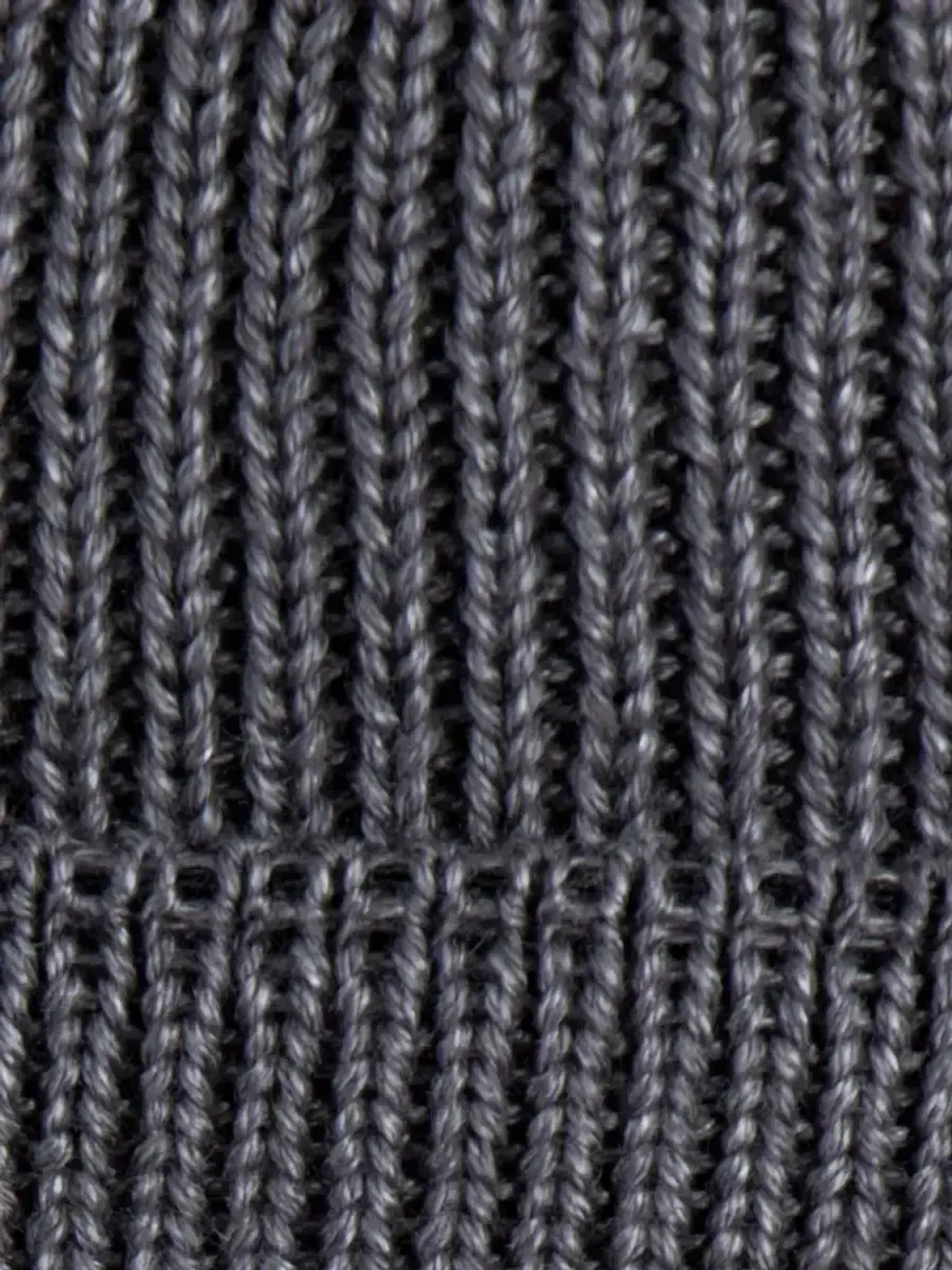 Шапка для мальчика вязаная осенняя