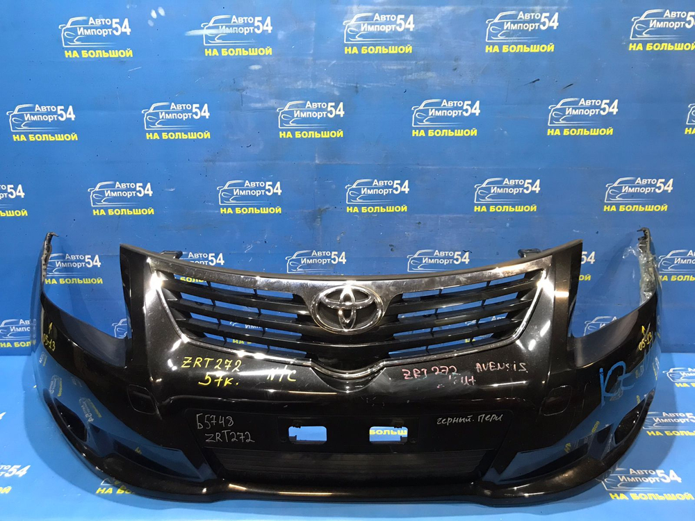 Бампер передний TOYOTA AVENSIS 2008-2012