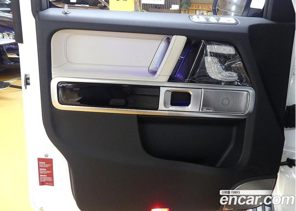 Mercedes-Benz G-Class W463b G400 d (05.2024)