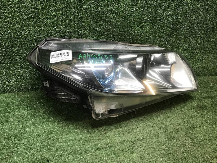Фара правая Suzuki Vitara S 2 (2014-2024) LED