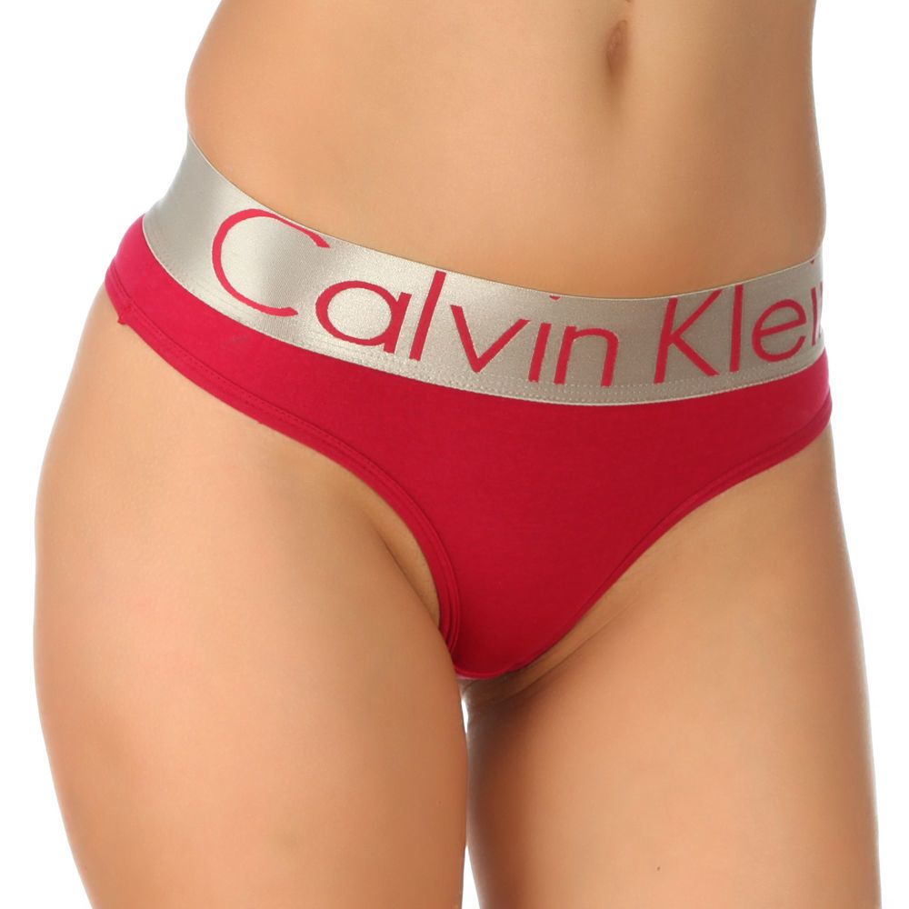 Женские трусы стринги малиновые  Calvin Klein Women String raspberry