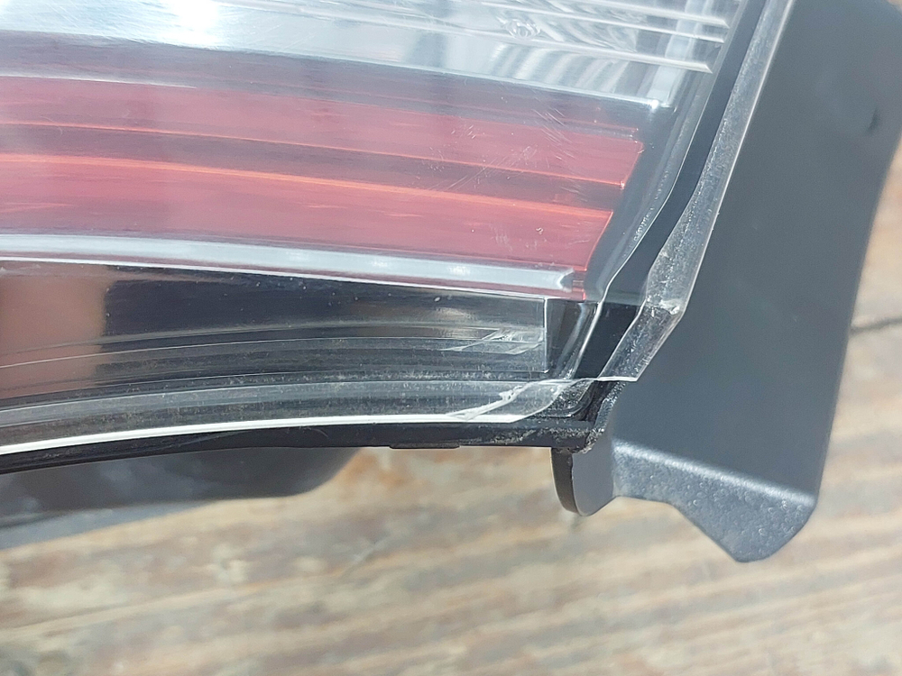 Фонарь задний правый Toyota Camry (XV50) 14-18 Б/У Оригинал 8155133611