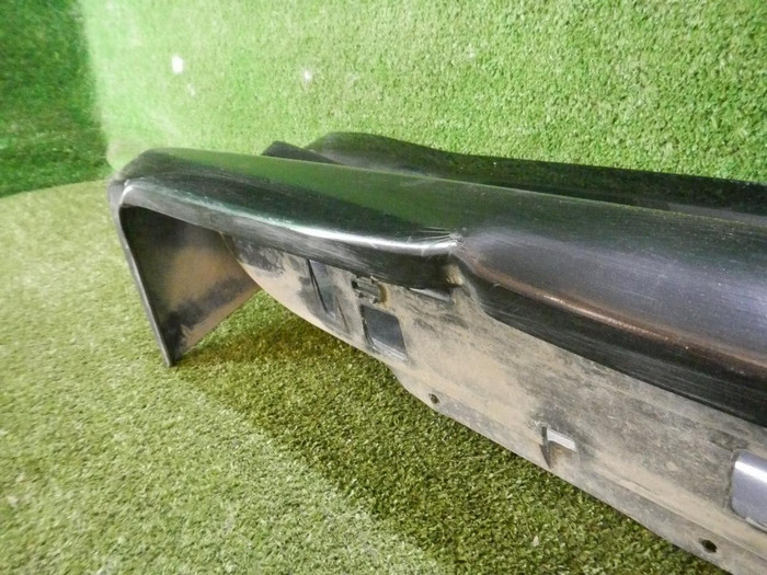 Накладка порога правая Toyota Land Cruiser 300 (2021-н.в.)