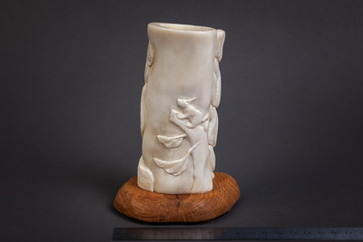 Карандашница "Белка" цевка, красное дерево