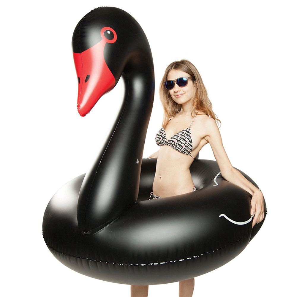 Круг надувной black swan