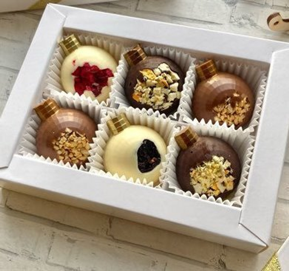 Форма силиконовая «Елочные шарики», 15х15х2 см, 6 ячеек