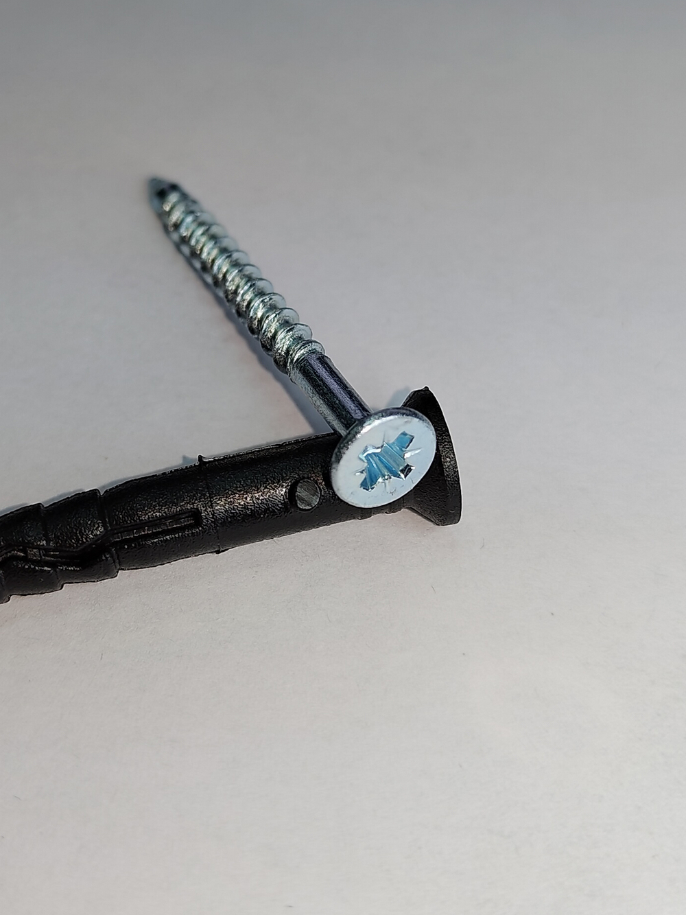 6х40 Дюбель с шурупом потайной (30 шт.)