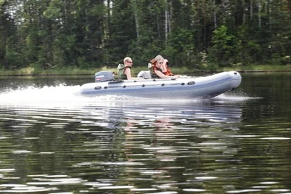 Лодка ПВХ АДМИРАЛ 410