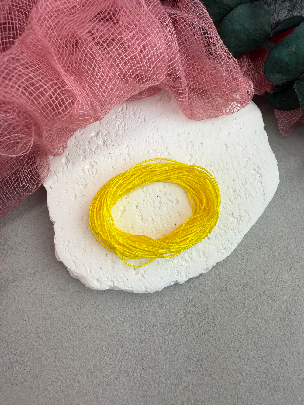 Шнур для плетения браслетов 0,6 мм, Желтый (5 м)