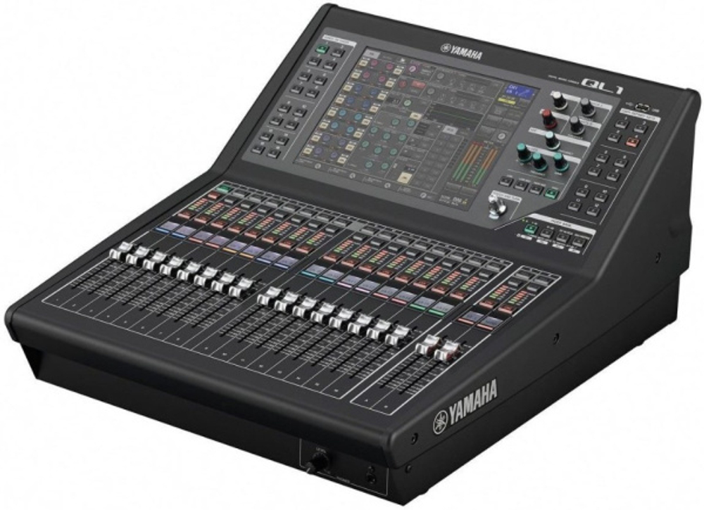 Микшерный пульт Yamaha QL1