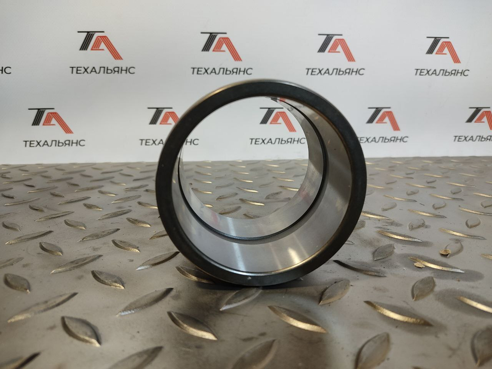 Втулка 20Y-70-32351