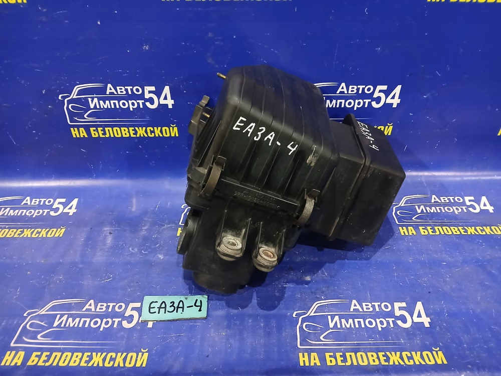 Корпус воздушного фильтра MITSUBISHI GALANT 1999