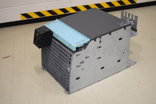 Б/у SIEMENS 6SL3120-1TE31-3AA3