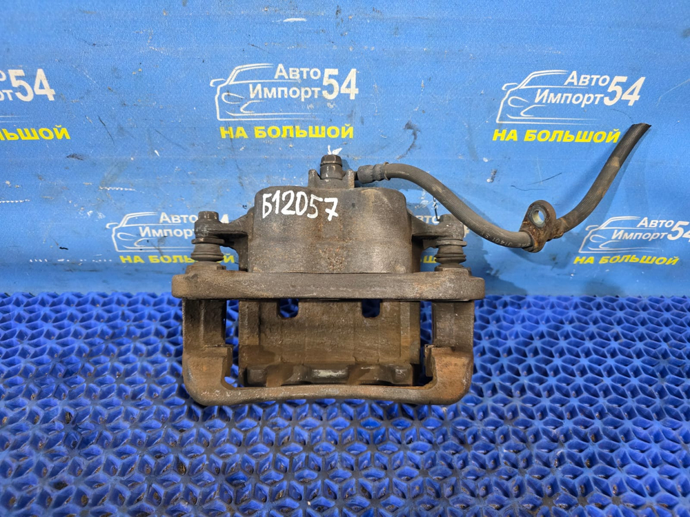 Суппорт тормозной передний правый Honda ELYSION 2006-2013