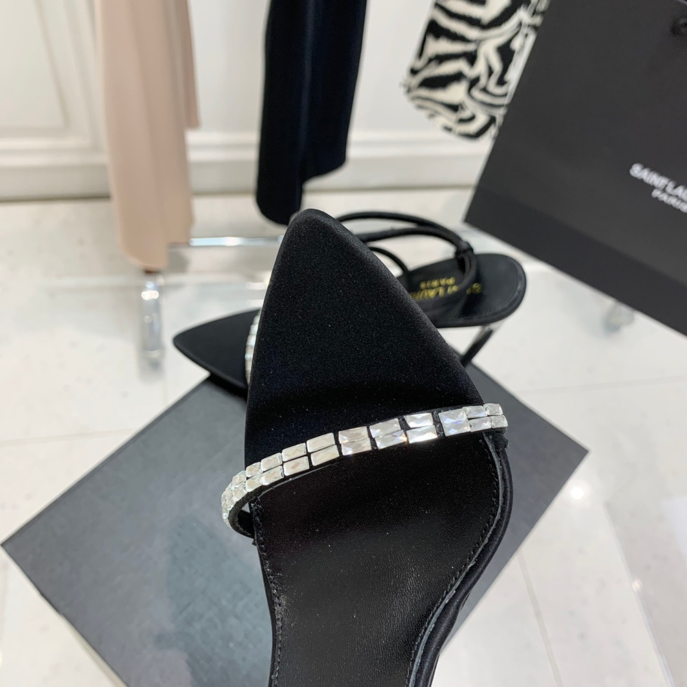 Saint Laurent Pumps