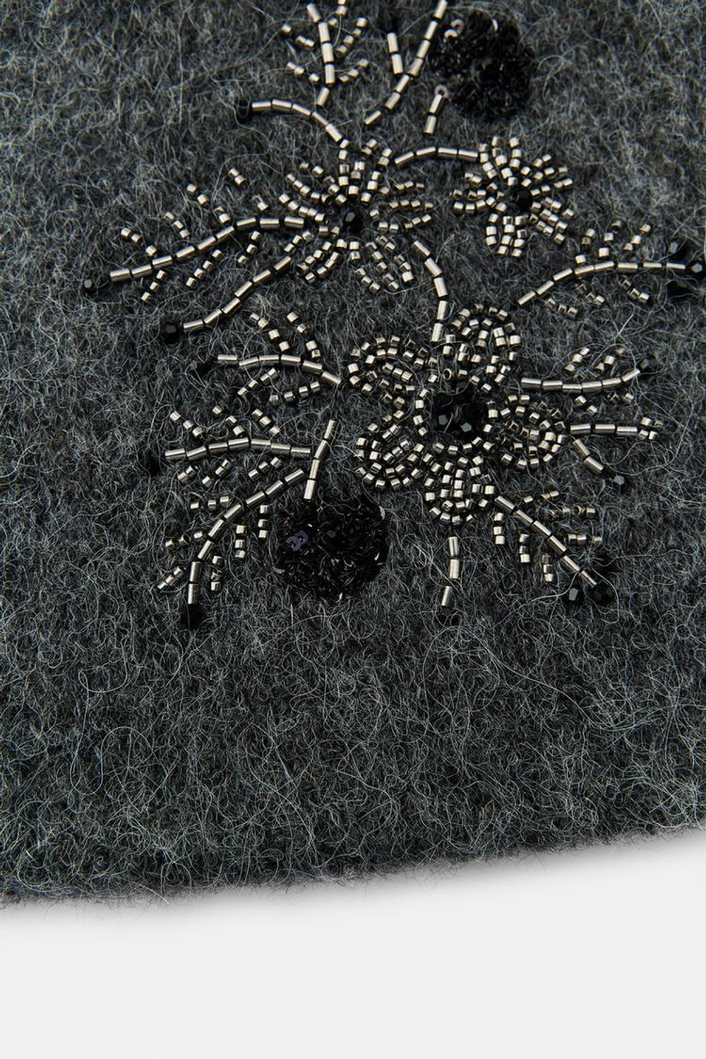 ZARA ШАРФ С ВЫШИВКОЙ И БУСИНАМИ, СЕРЫЙ