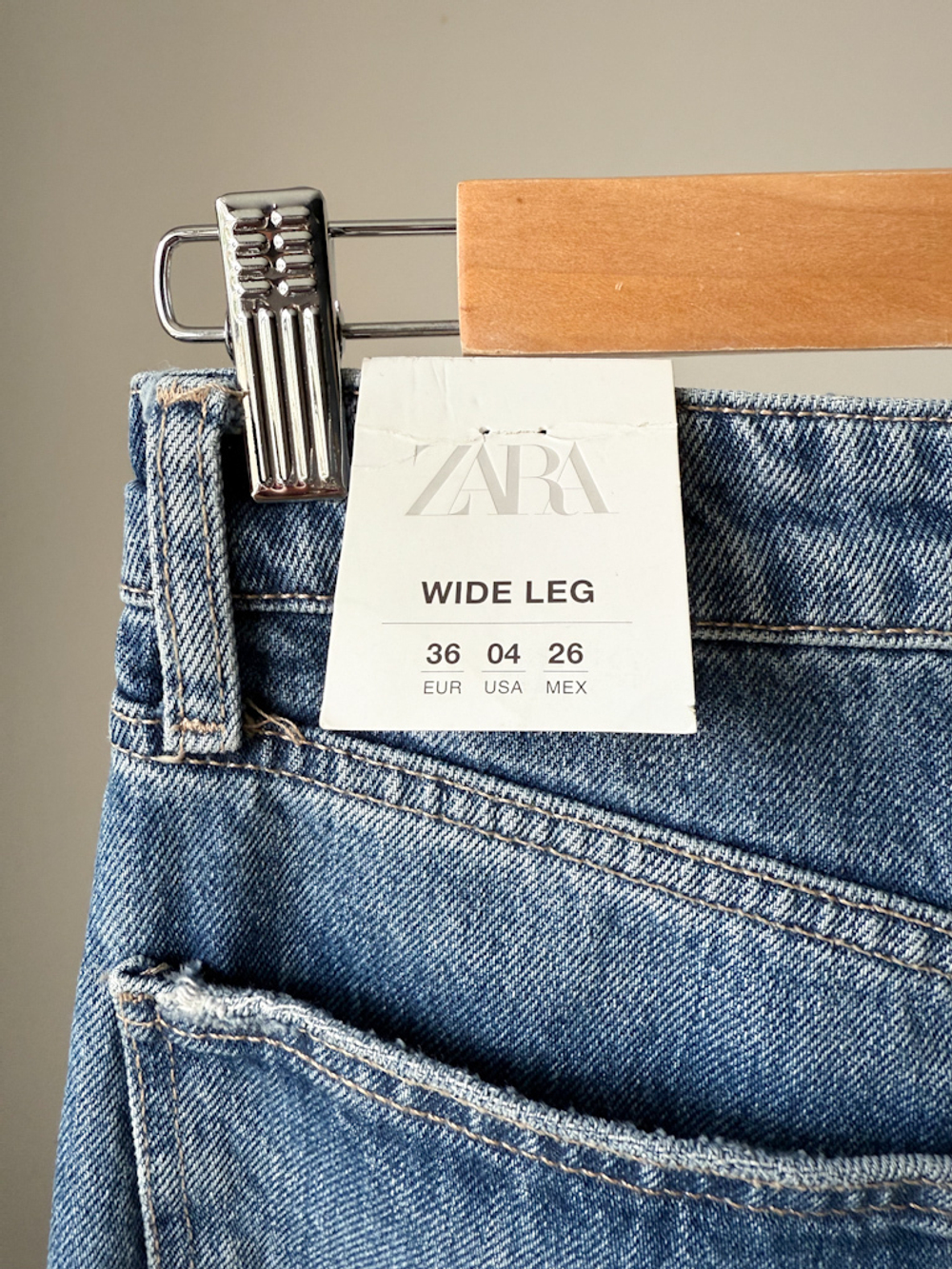 Новые джинсы Zara, S