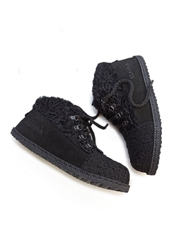 Ботинки демисезонные с каракулем