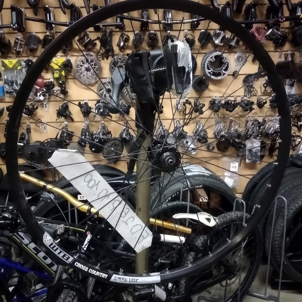 Переднее колесо 26 Alexrims Shimano HB-RM66