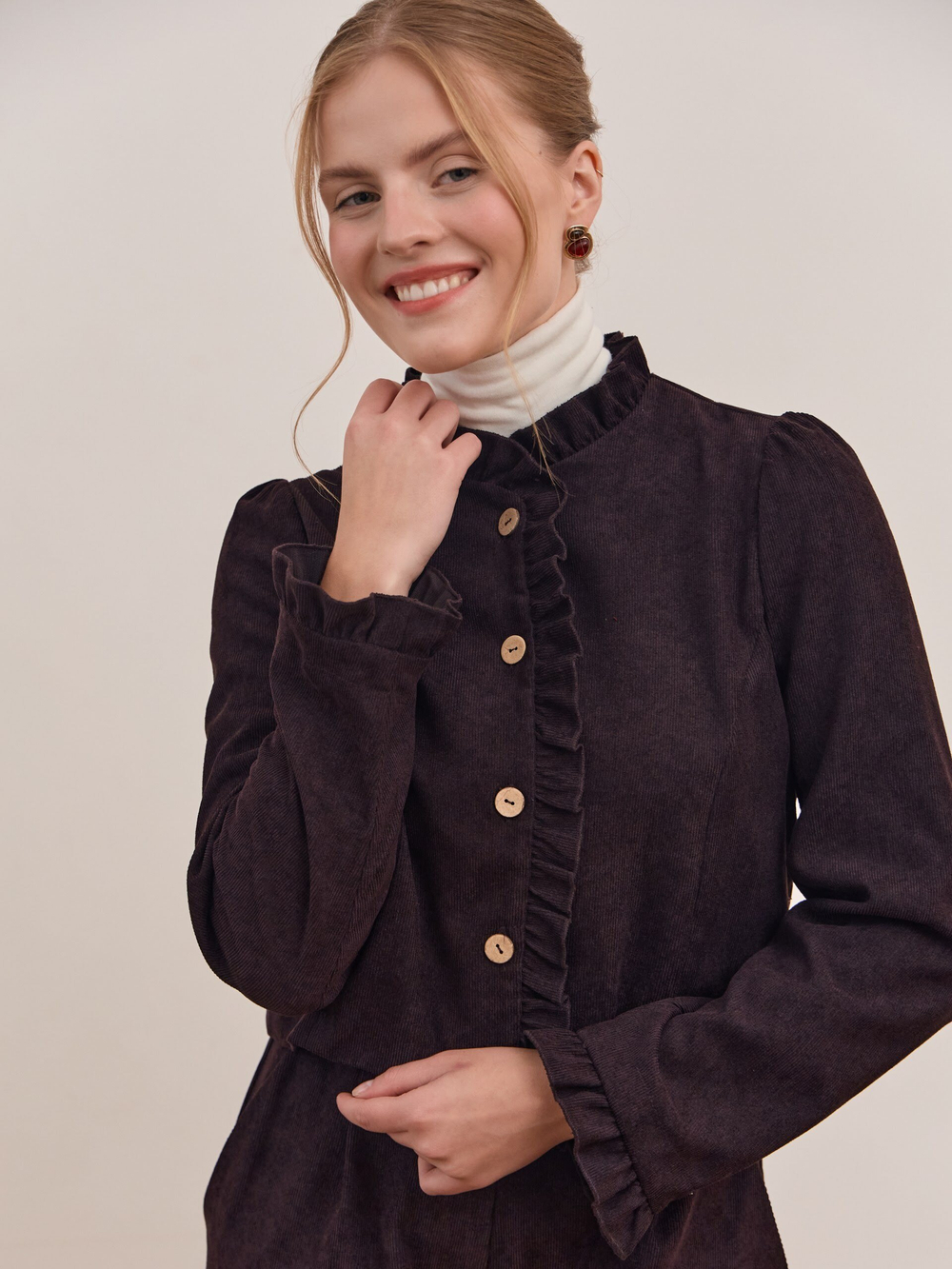 Жакет вельвет укороченный