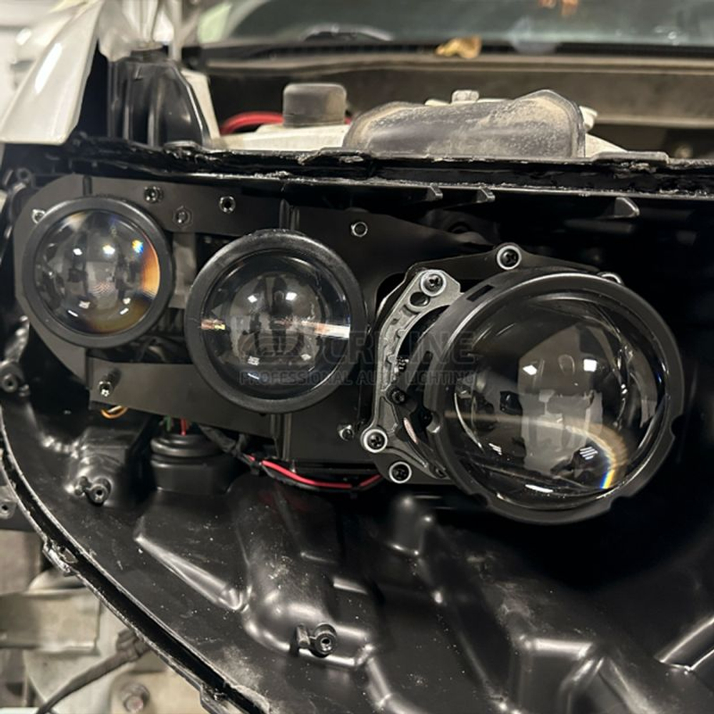 Рамки для Mitsubishi Outlander (2015 - 2018 г.в.) (LED) на 3/5R