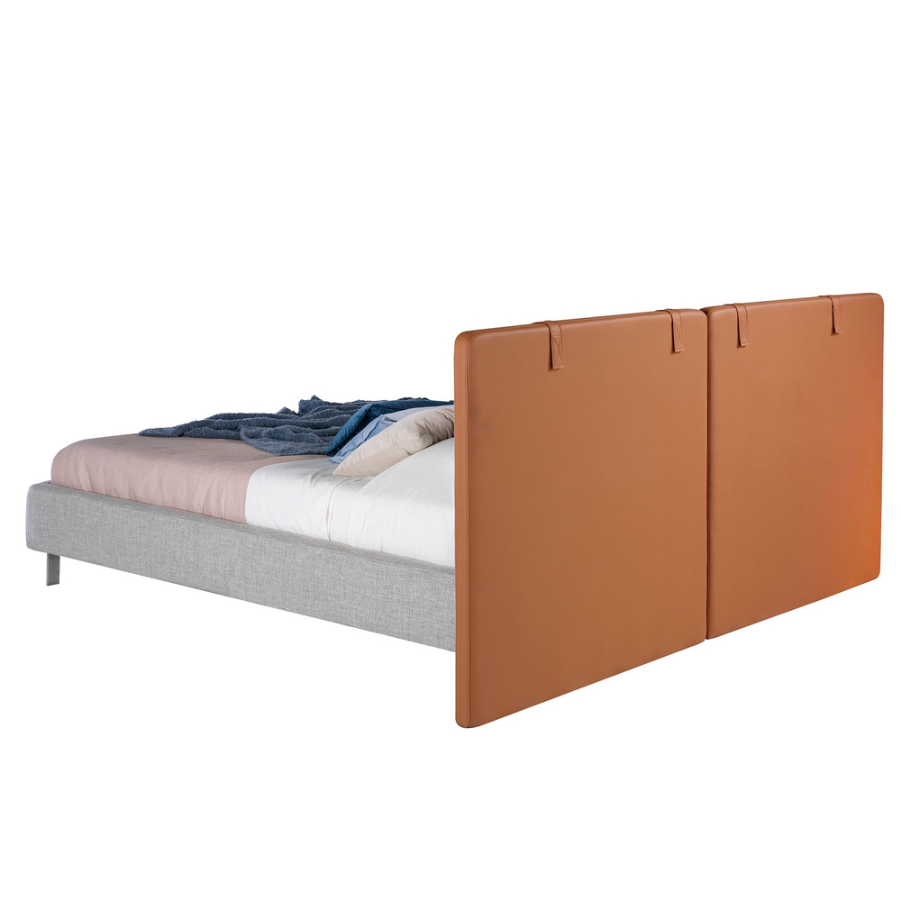Кровать Angel Cerda LA2101 /7123 из ткани и экокожи на стальных ножках