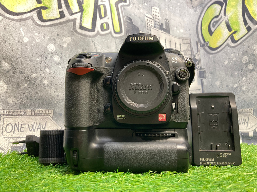 Fujifilm FinePix S5 Pro Покупка/Продажа