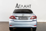 Toyota Corolla, 2011 год