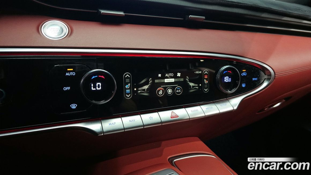 Genesis GV70 2.5T Бензин AWD (03.2021)