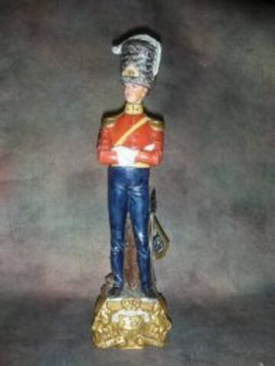 Статуэтка. Фарфор. Солдат. Офицер. Capodimonte. Merli. Италия