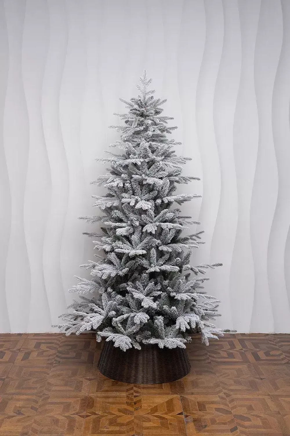 Искусственная елка Сибирская заснеженная 210 см., литая хвоя+пвх, ЕлкиТорг (66210)