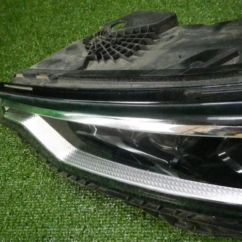 Фара левая Cadillac XT6 (2019-н.в.) LED