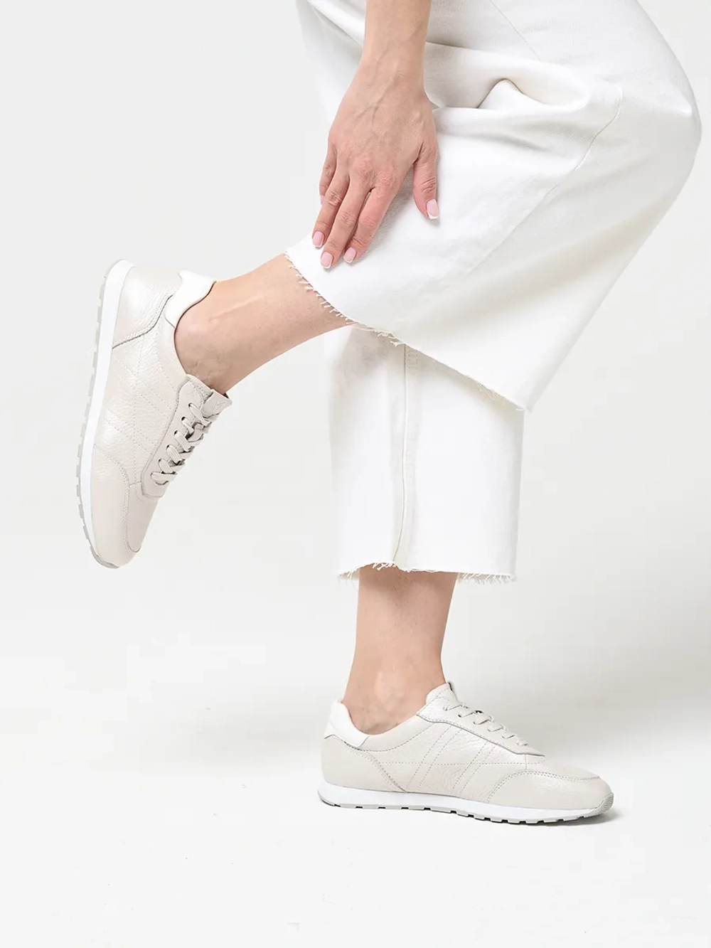 Кроссовки из натуральной оленьей кожи