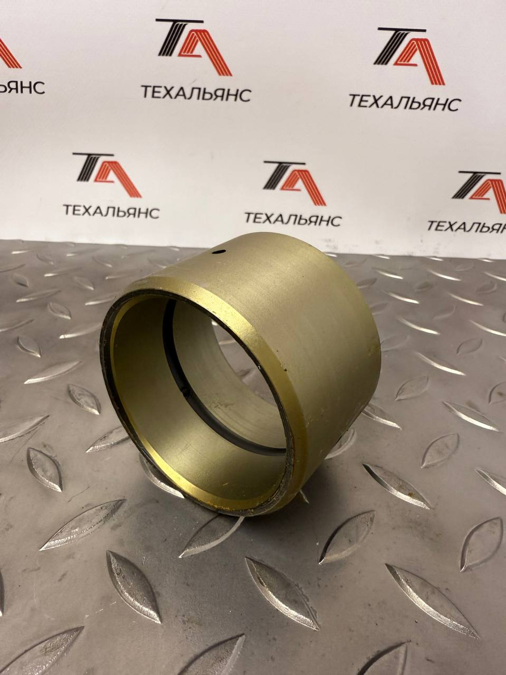 Втулка 7K-0086