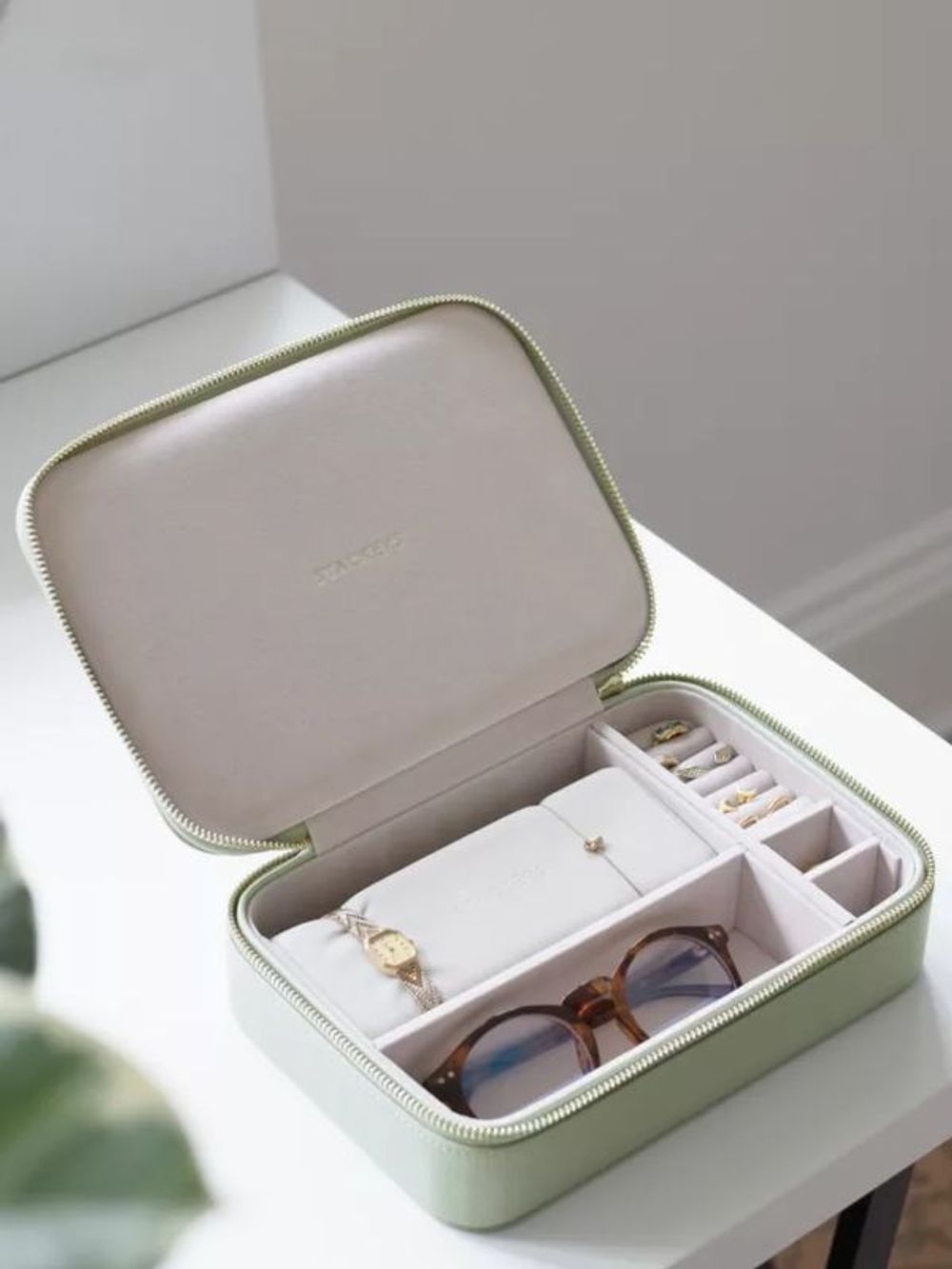 Органайзер для украшений дорожный Stackers Travel Case (Pebble Grey) (светло-зеленый / Sage Green)