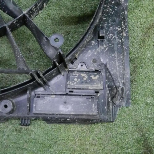 Диффузор вентилятора BMW X7 G07 (2019-н.в.)