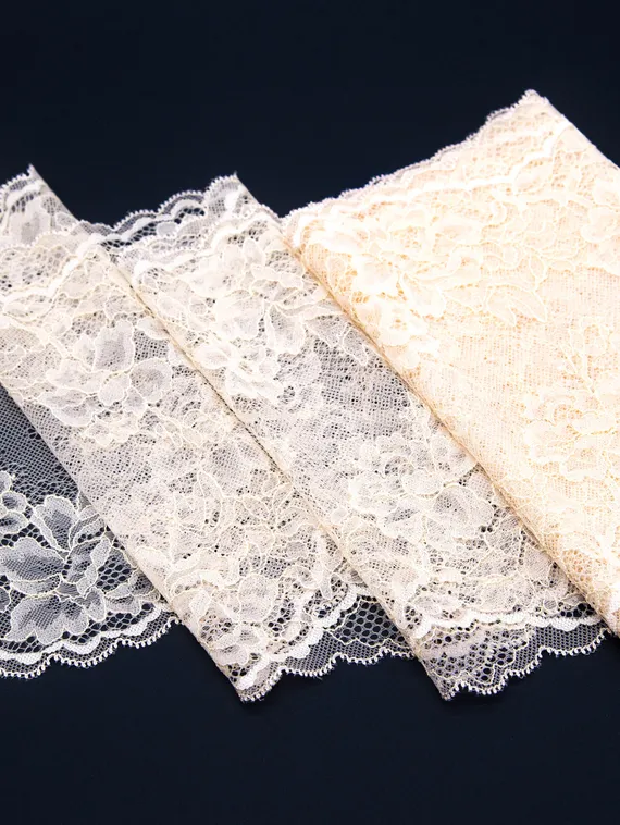 03-267 Кружево эластичное 22 см, телесный 126