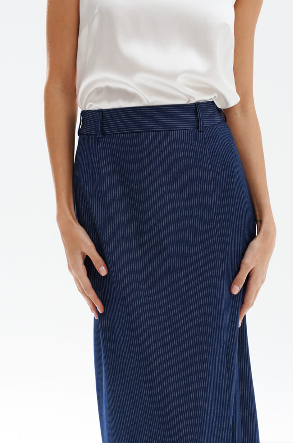 4944 Юбка женская (синий в полоску)