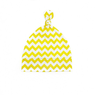 Легкая шапочка с узелком