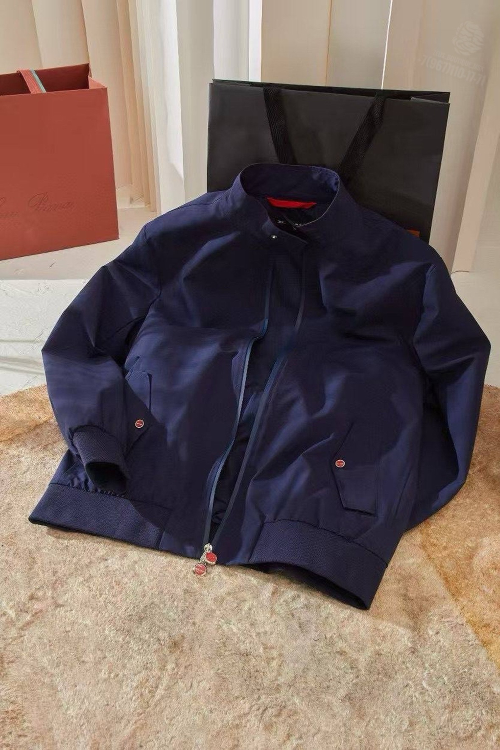Ветровка Kiton