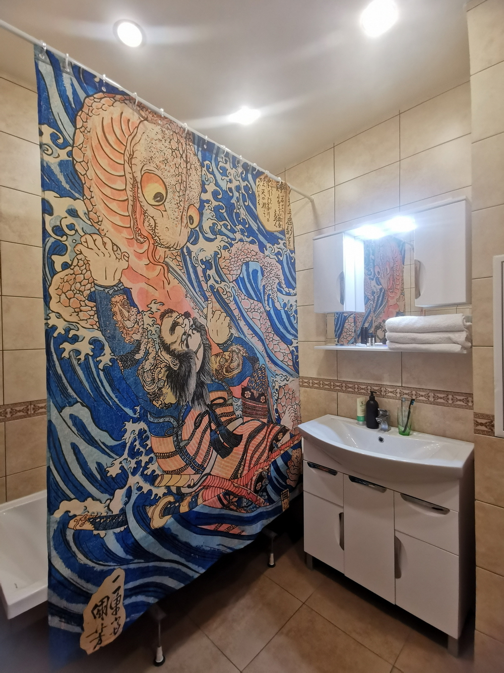 Штора "Битва самурая с гигантской саламандрой", по мотивам живописи Утагавы Куниёси