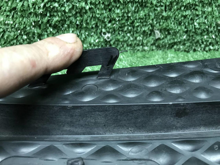 Решетка перед. бампера Mercedes E W213 (16-21) AMG